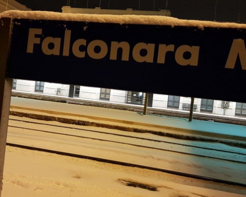 Falconara stazione neve